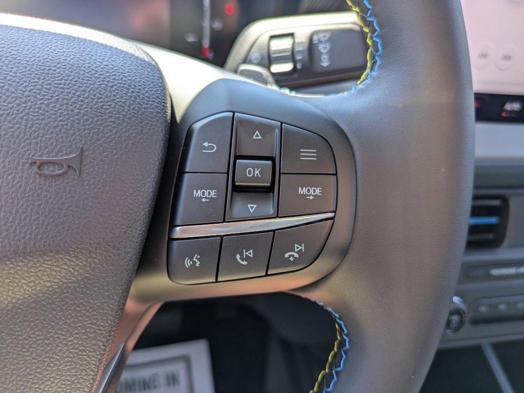 New 2025 Ford Maverick Lobo image 19