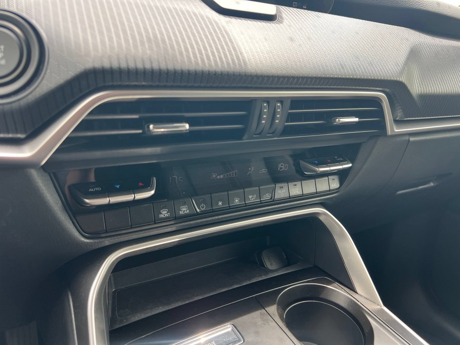 Certified 2026 MAZDA CX-90 3.3 Turbo w/ Select Package AWD/4WD image 19