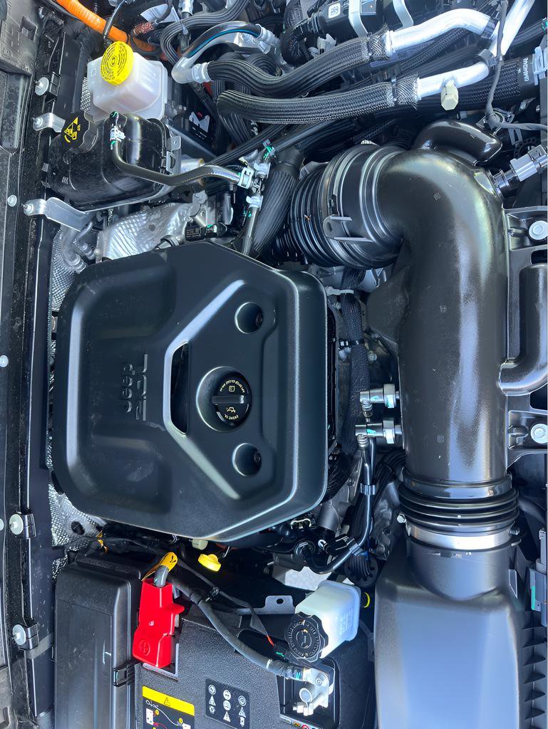 Used 2024 Jeep Wrangler High Altitude image 9