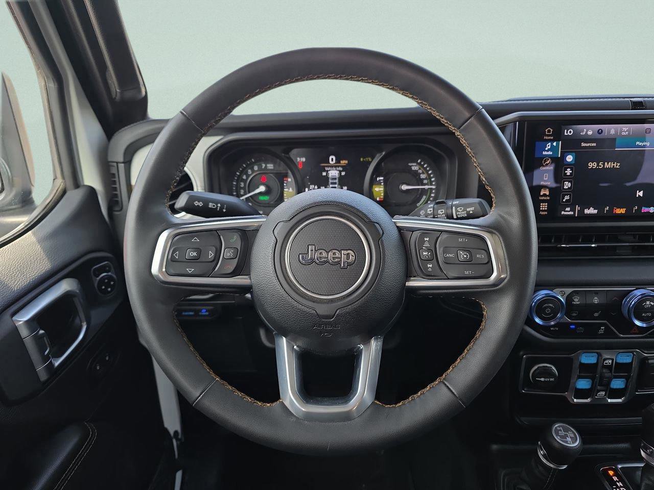 Used 2024 Jeep Wrangler Unlimited Sahara AWD/4WD image 15