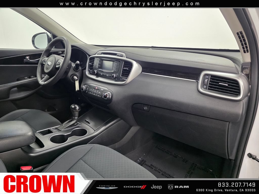 Used 2017 Kia Sorento FWD image 24