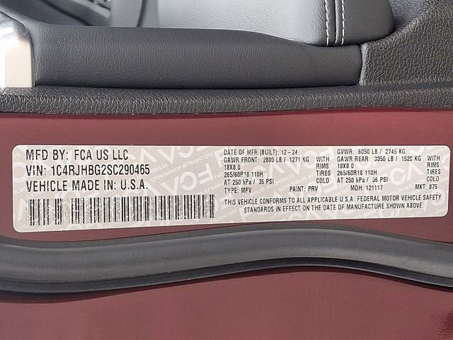 Used 2025 Jeep Grand Cherokee Limited image 27