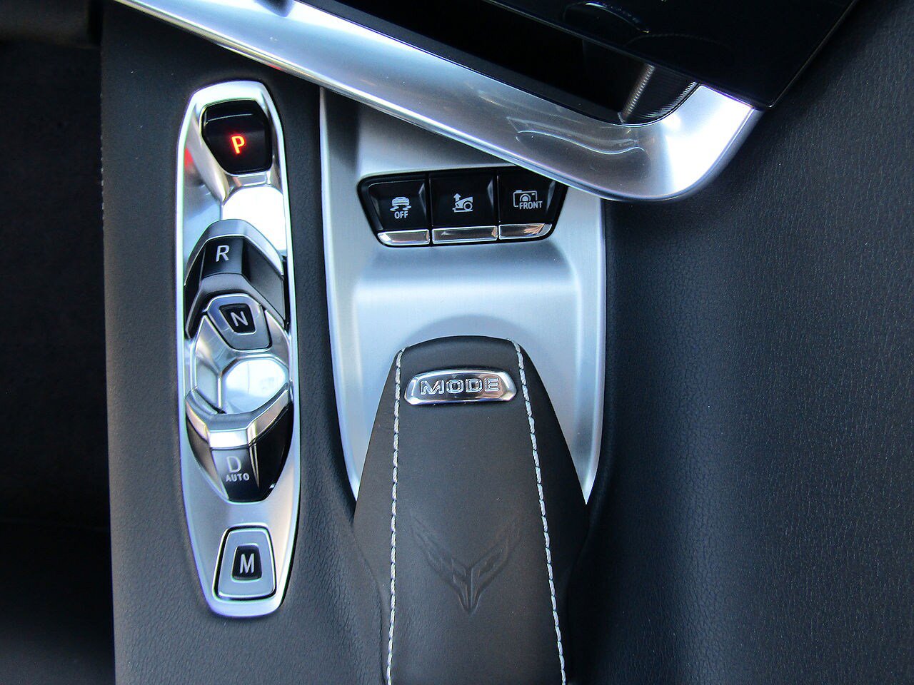 Used 2022 Chevrolet Corvette Stingray Preferred Cpe w/ Z51 Performance Package RWD image 17