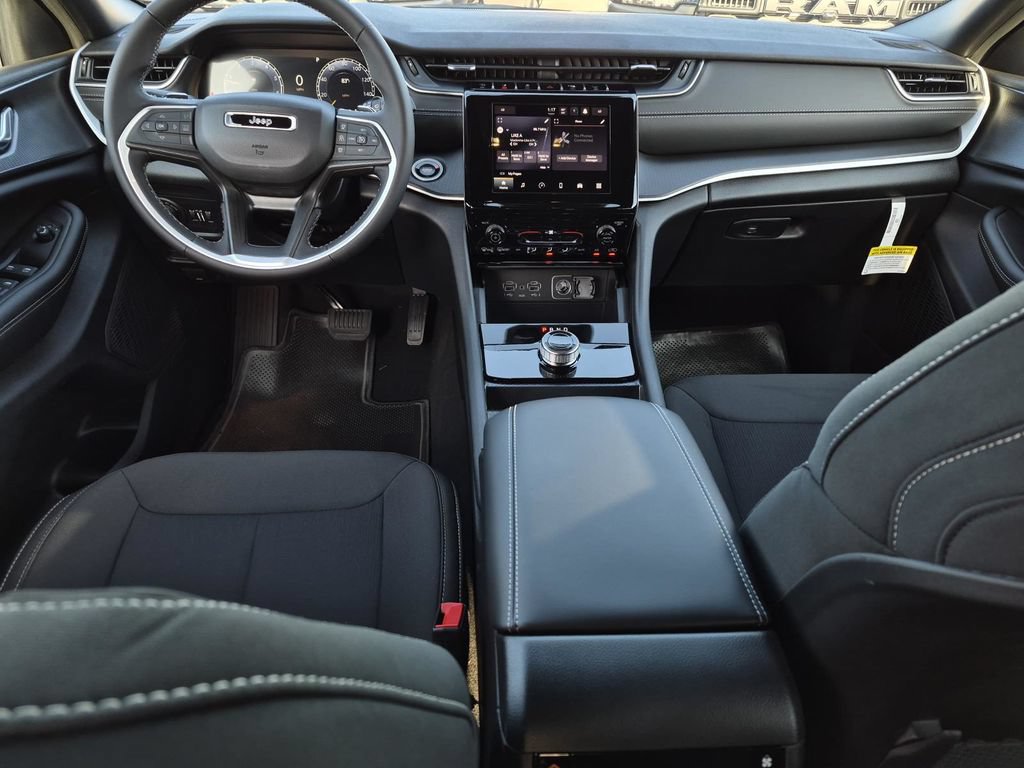 New 2026 Jeep Grand Cherokee L Laredo RWD image 18