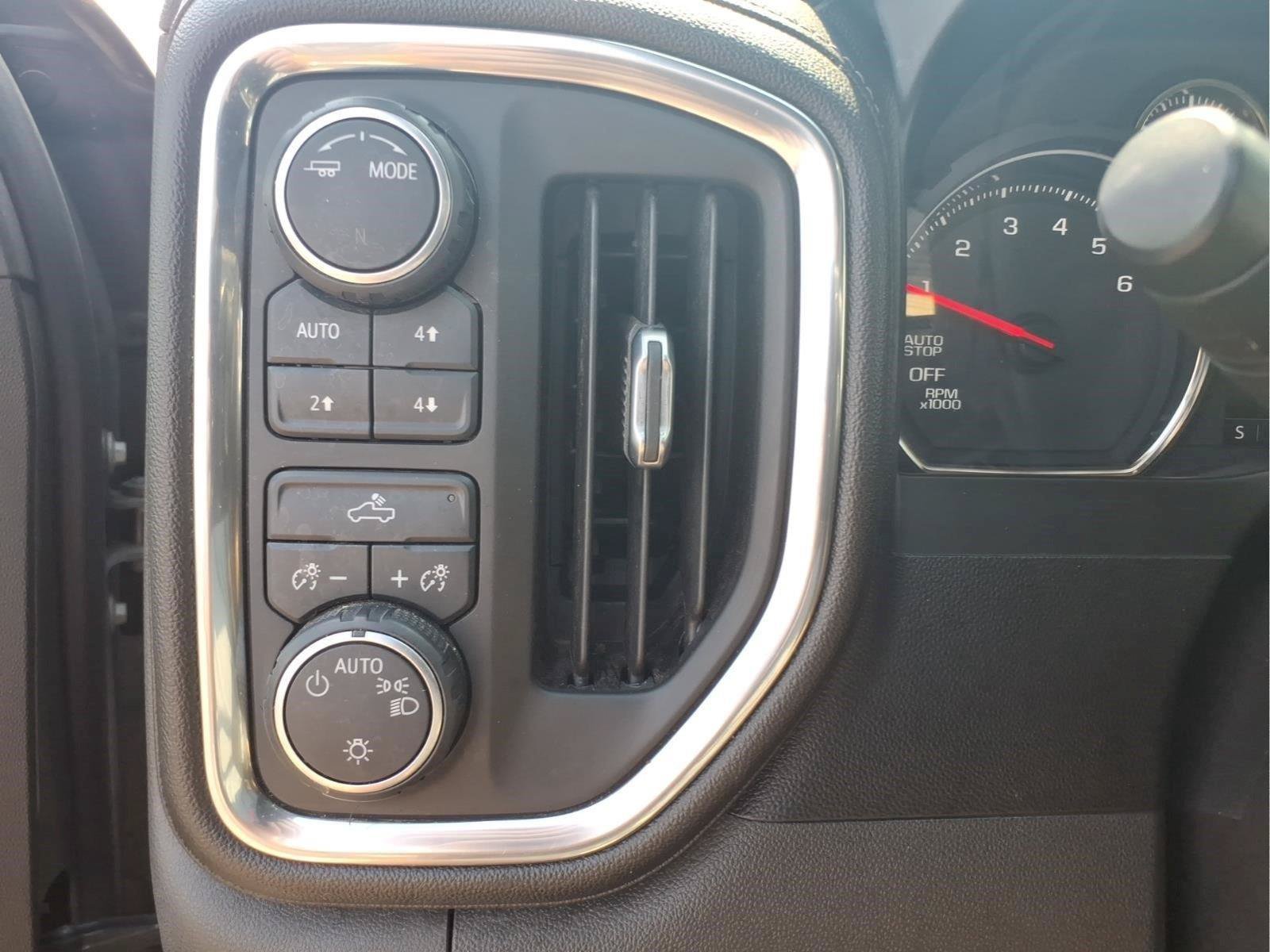 Used 2021 Chevrolet Silverado 1500 LT w/ Texas Edition Plus AWD/4WD image 19
