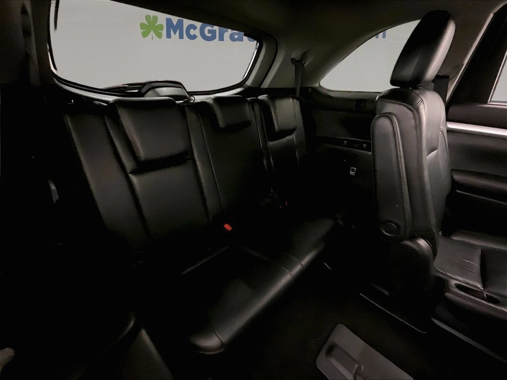 Used 2017 Toyota Highlander XLE w/ Protection Package #3 AWD/4WD image 33