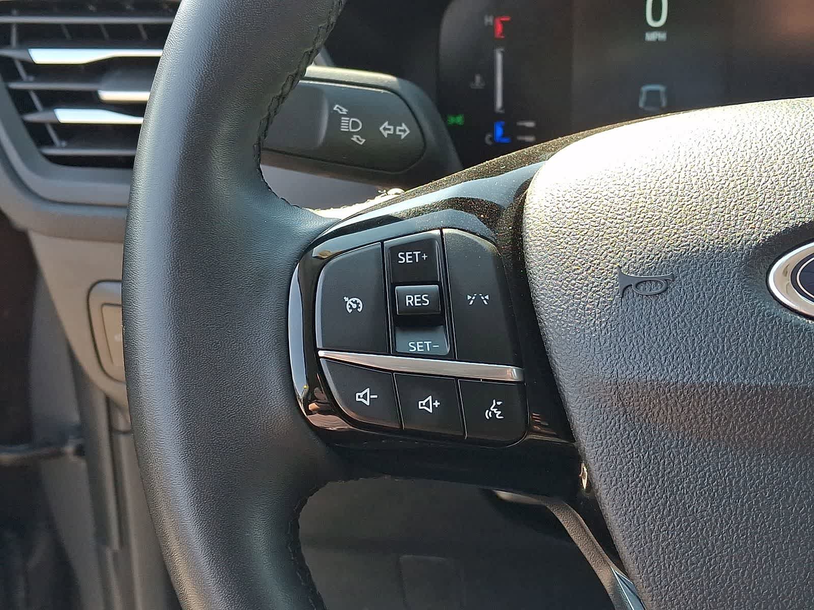 Used 2024 Ford Escape Active AWD/4WD image 18