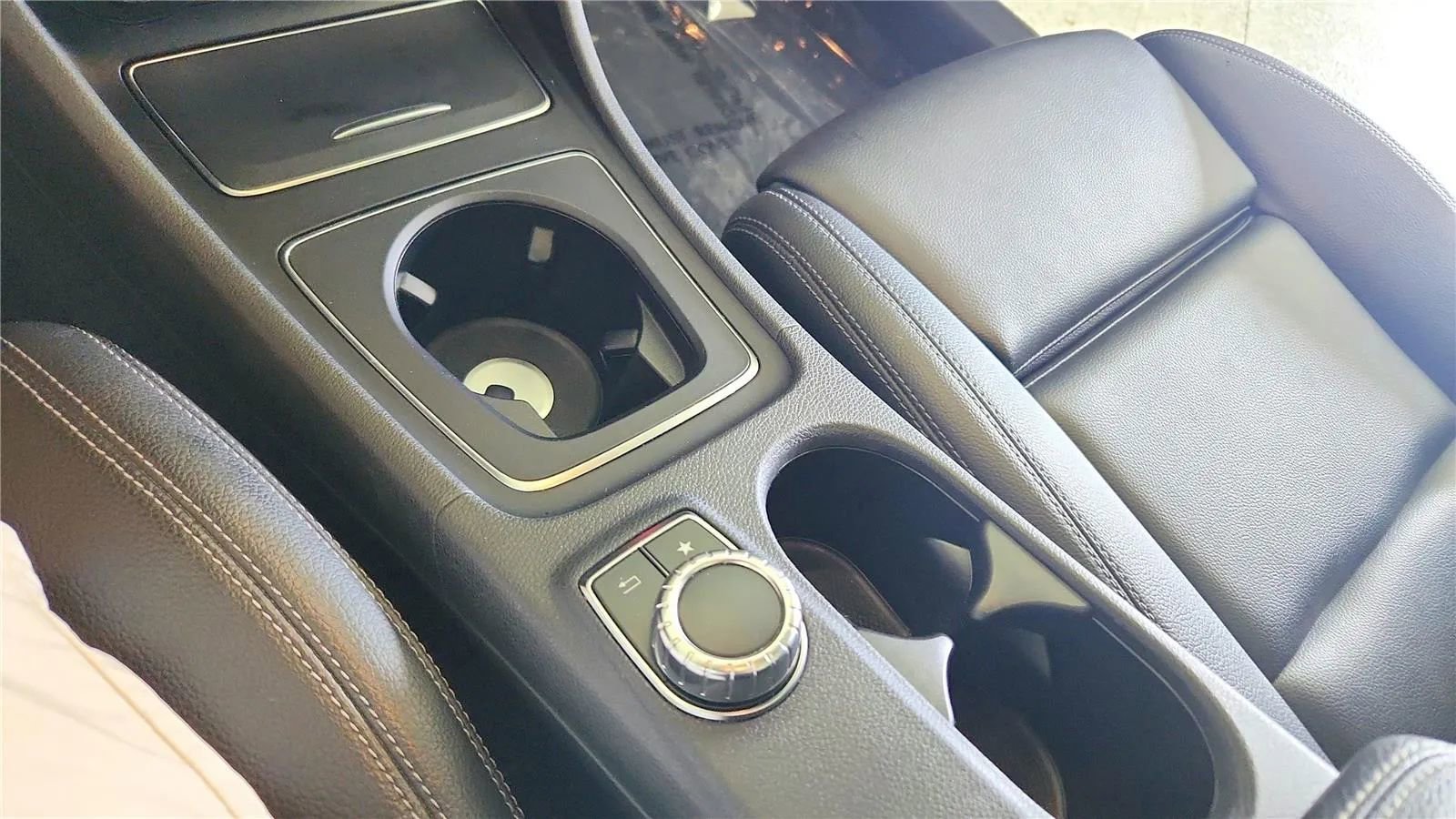Used 2019 Mercedes-Benz CLA 250 image 27
