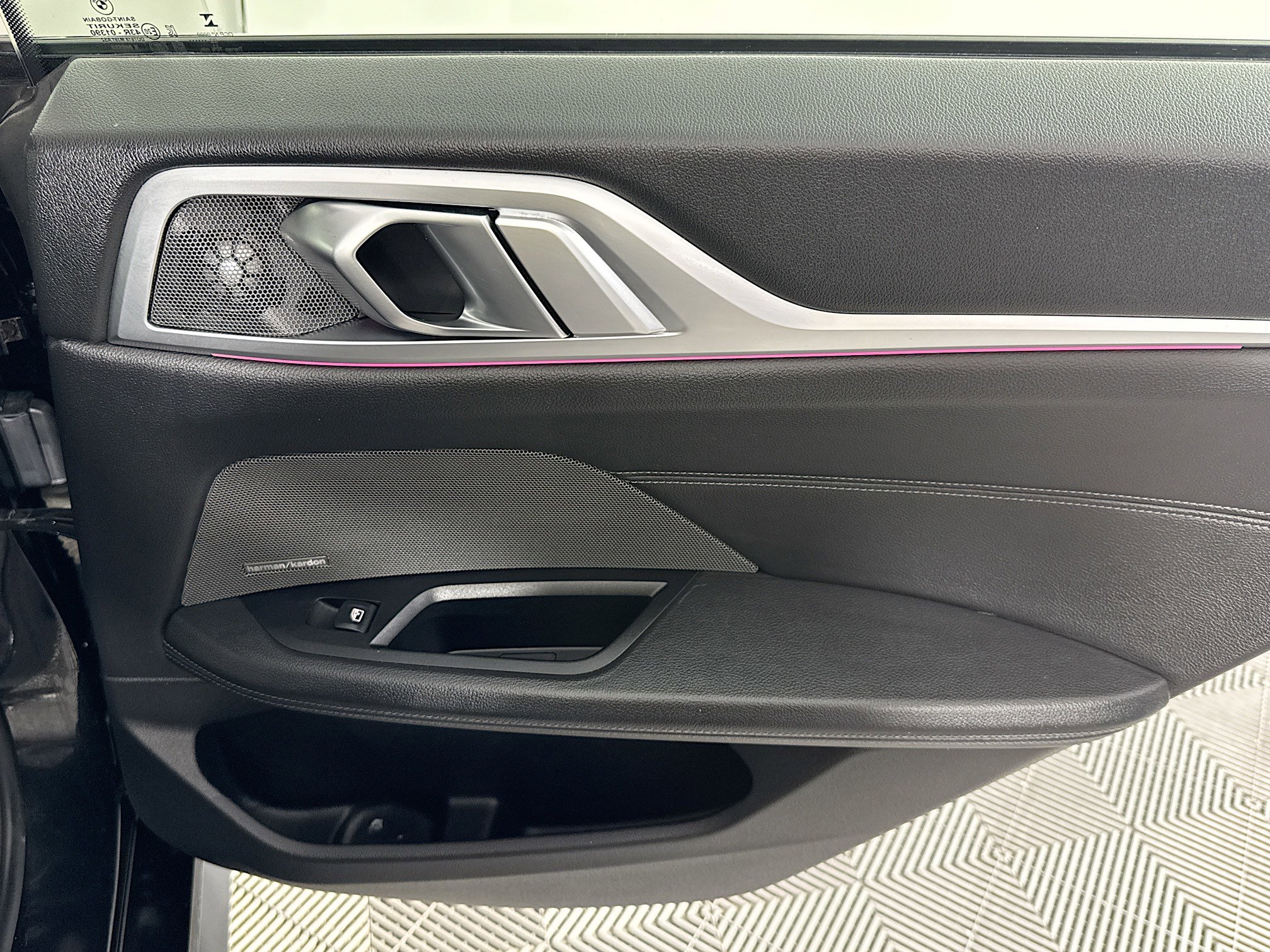 Used 2023 BMW i4 eDrive40 w/ M Sport Package image 27