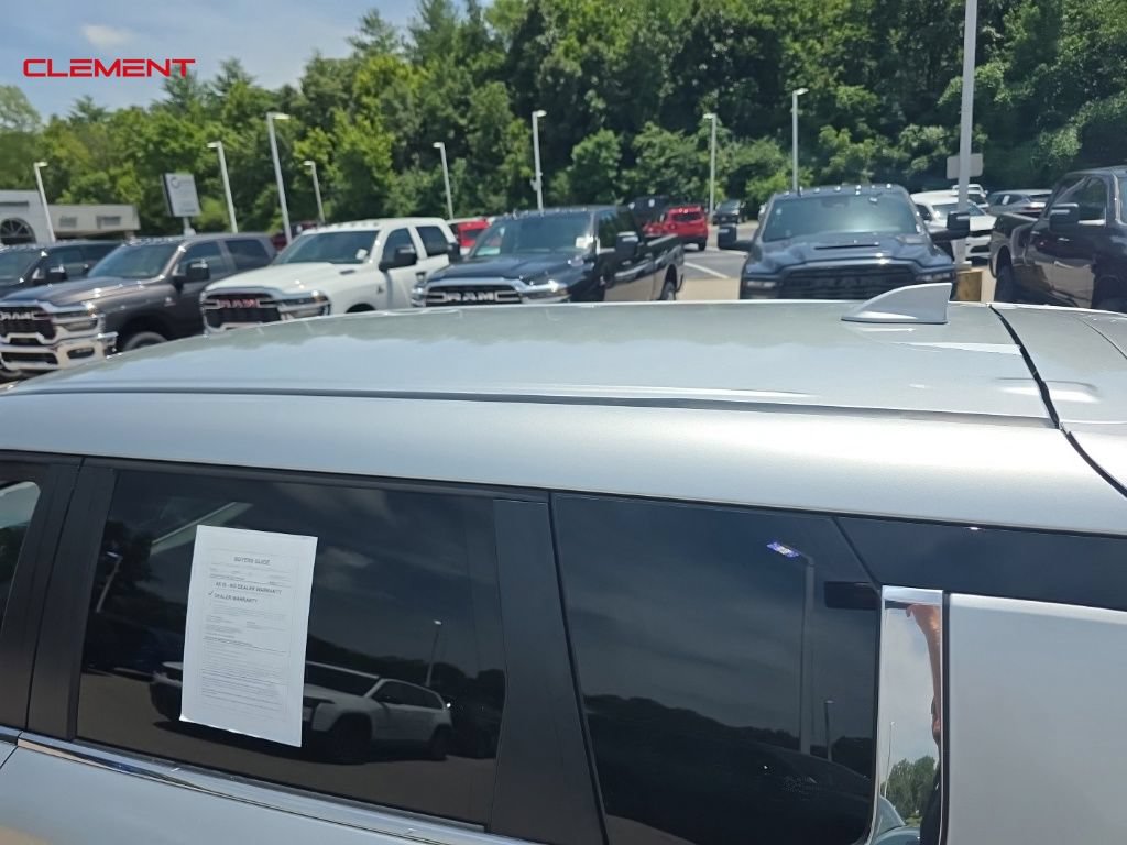 Used 2025 Mitsubishi Outlander SE AWD/4WD image 36