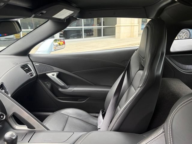 Used 2017 Chevrolet Corvette Stingray Coupe RWD image 36