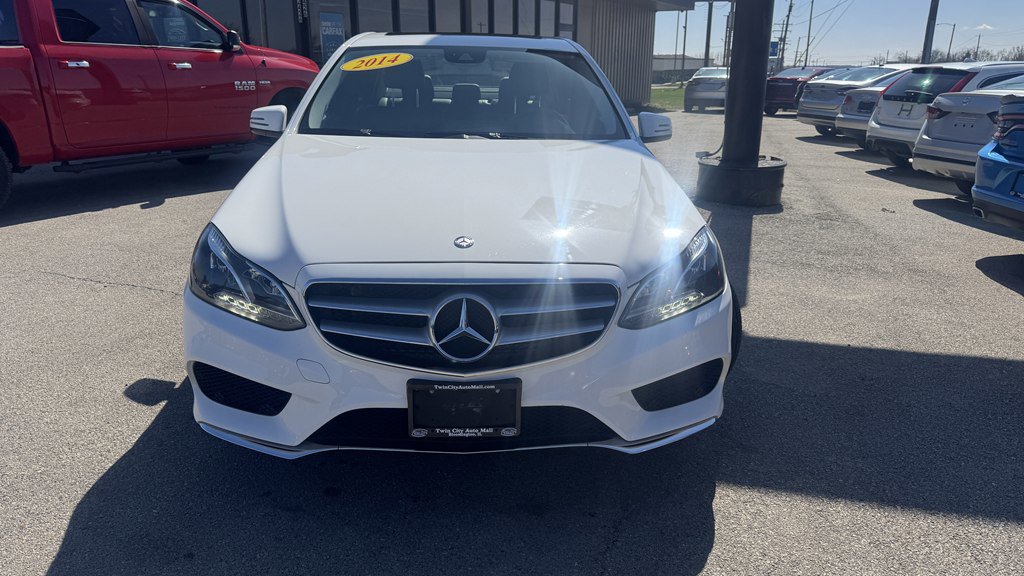 Used 2014 Mercedes-Benz E 350 4MATIC Sedan image 3