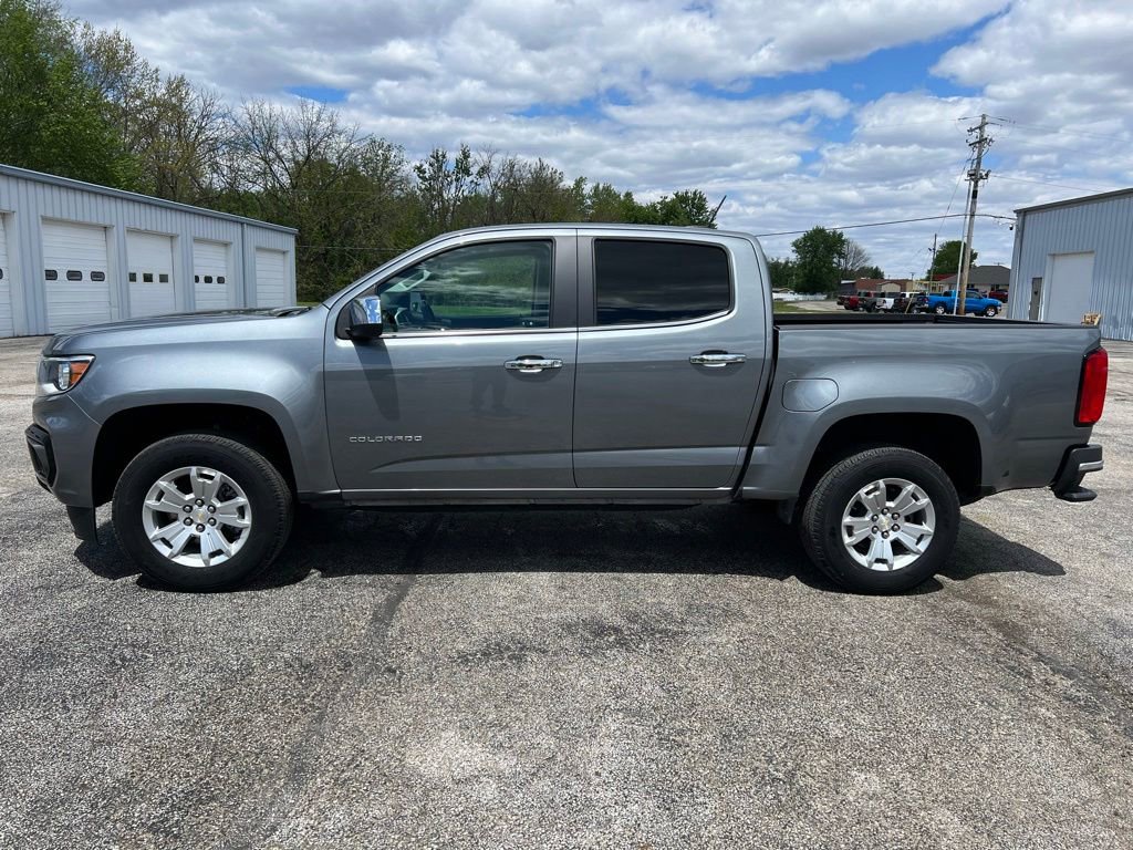 Used 2022 Chevrolet Colorado LT w/ Luxury Package RWD image 2