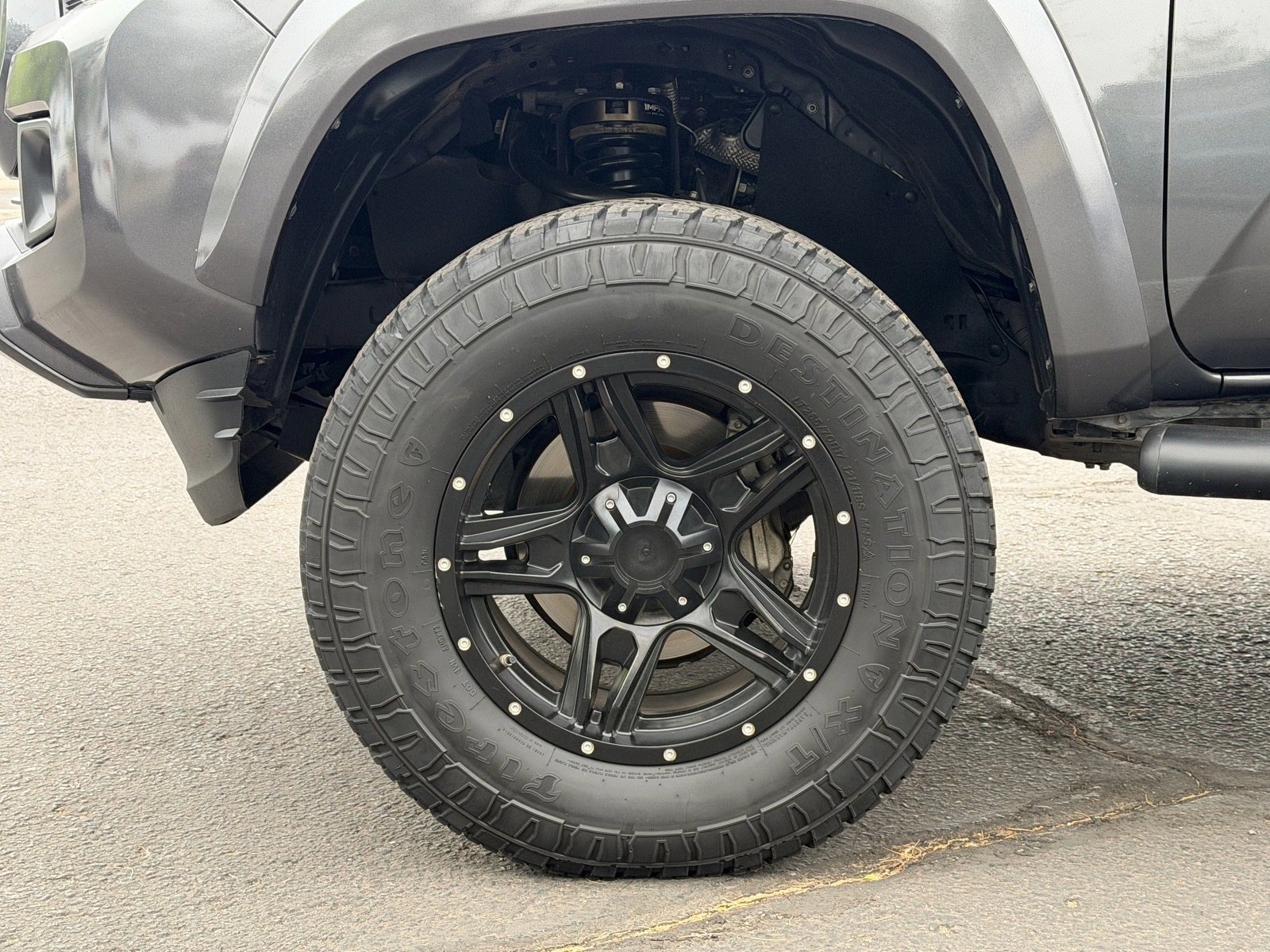 Used 2019 Toyota Tacoma TRD Sport w/ Technology Package RWD image 10