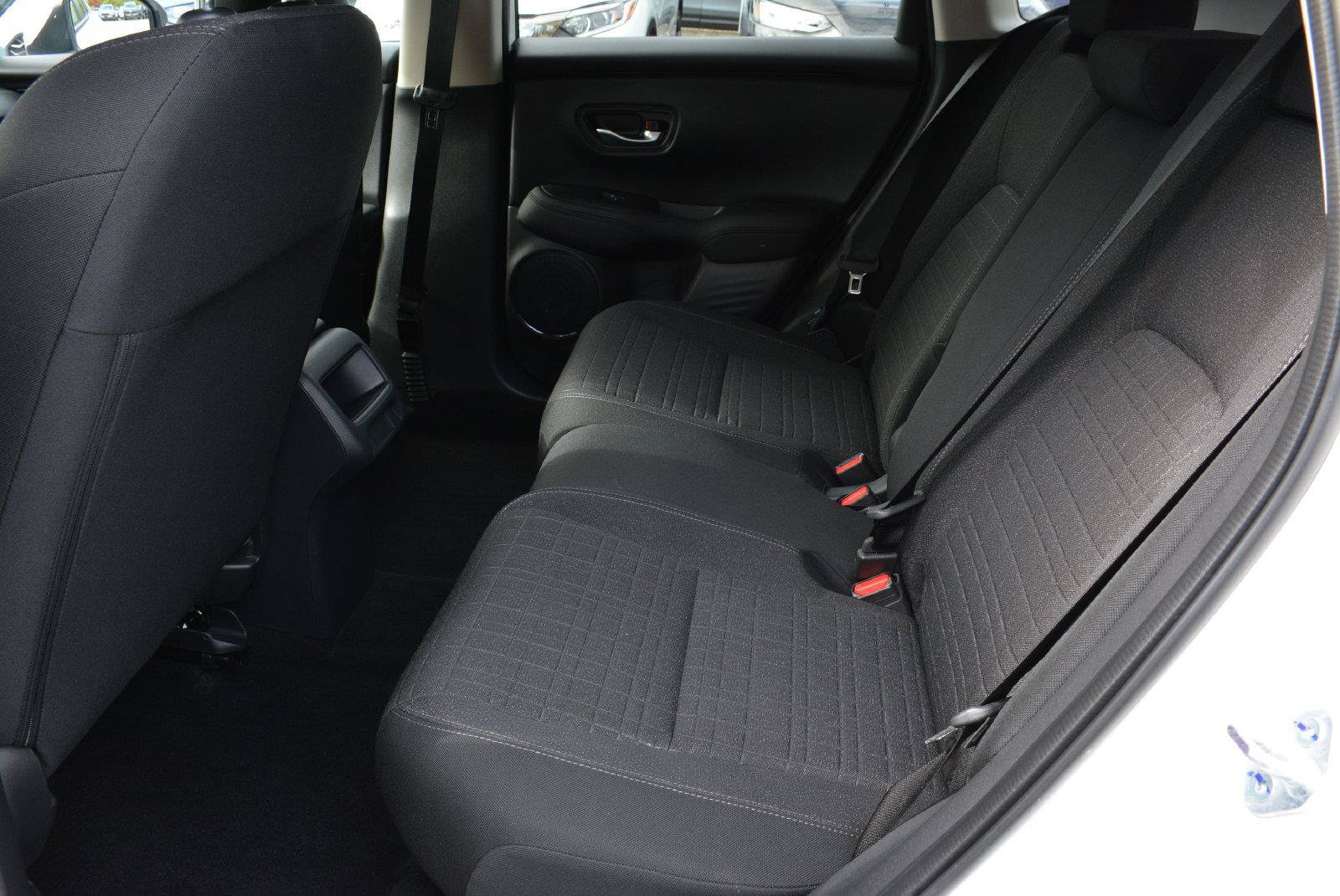 Used 2027 Honda HR-V LX image 14