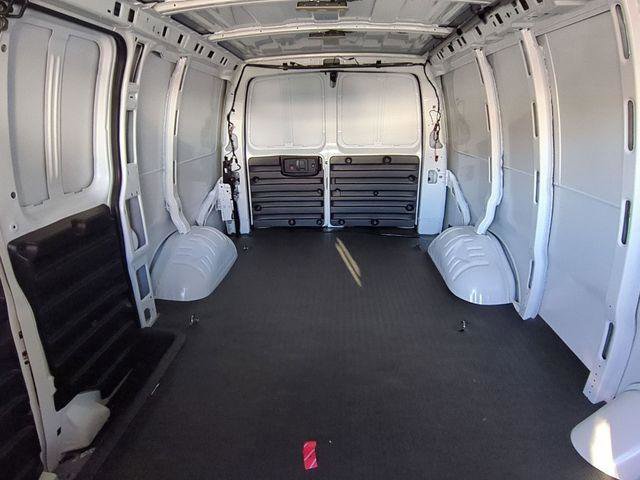 New 2026 Chevrolet Express 2500 w/ Driver Convenience Package image 19