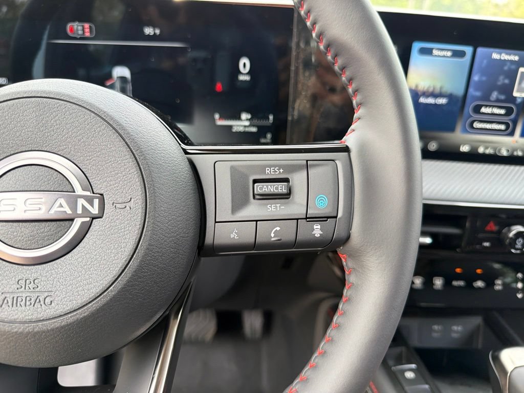 New 2026 Nissan Kicks SR w/ SR Premium Package FWD image 15