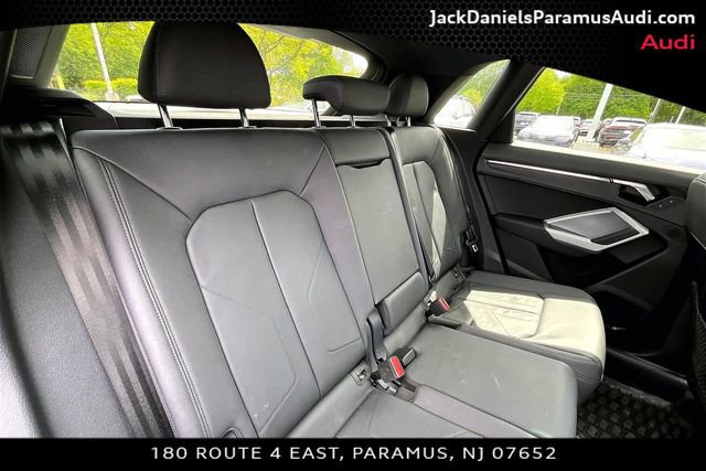 Used 2023 Audi Q3 2.0T Premium w/ Convenience Package AWD/4WD image 27