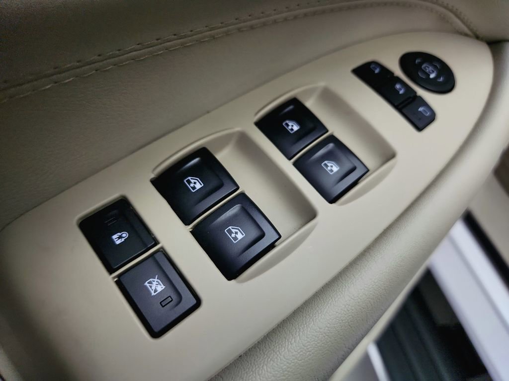 Used 2016 Cadillac Escalade Premium image 27