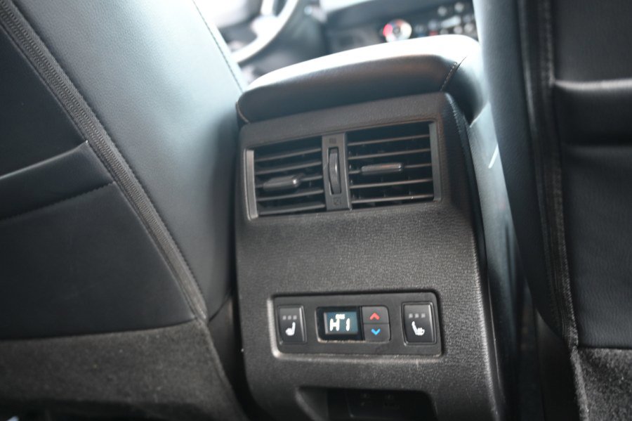 Used 2024 Mitsubishi Outlander SEL image 19