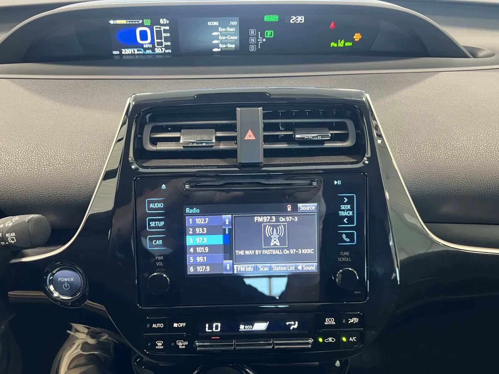 Used 2019 Toyota Prius LE FWD image 40