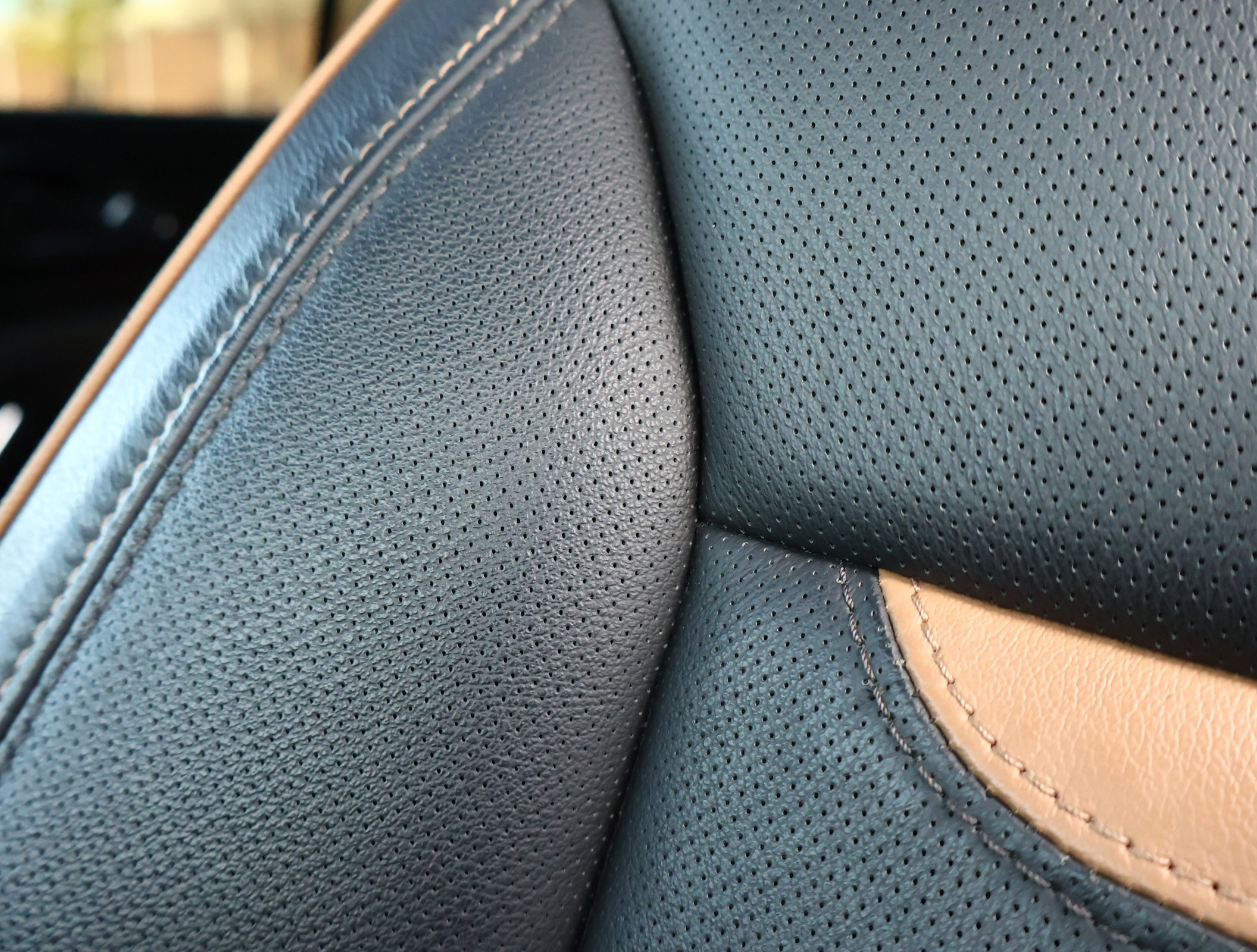 Certified 2024 GMC Yukon AT4 w/ AT4 Premium Package image 13