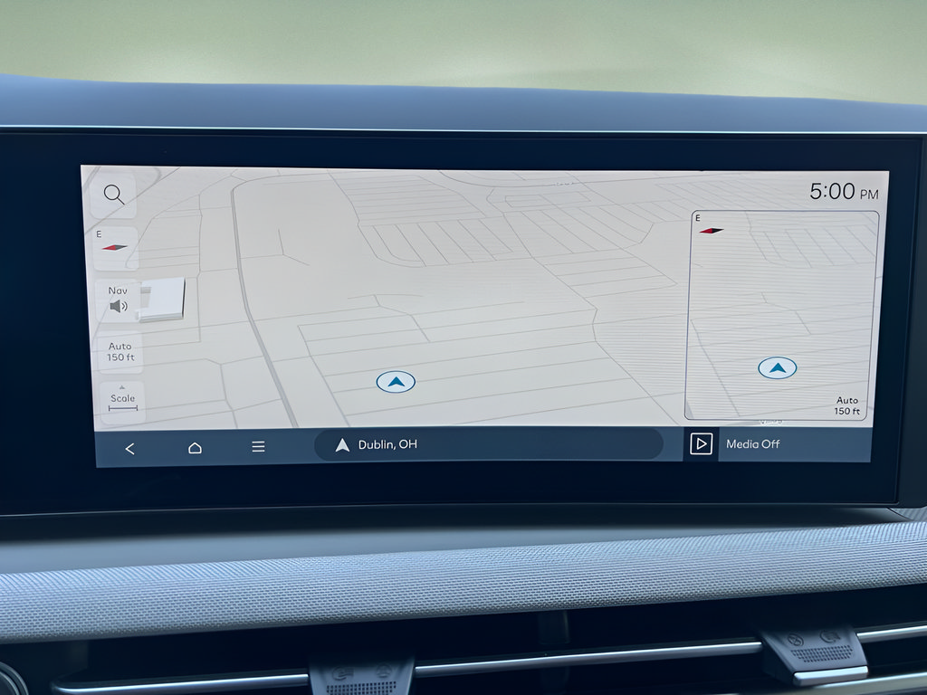 Certified 2025 Hyundai Tucson Limited FWD image 27