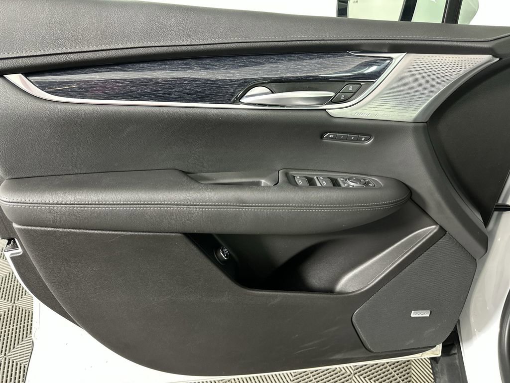 Used 2023 Cadillac XT5 Premium Luxury image 25