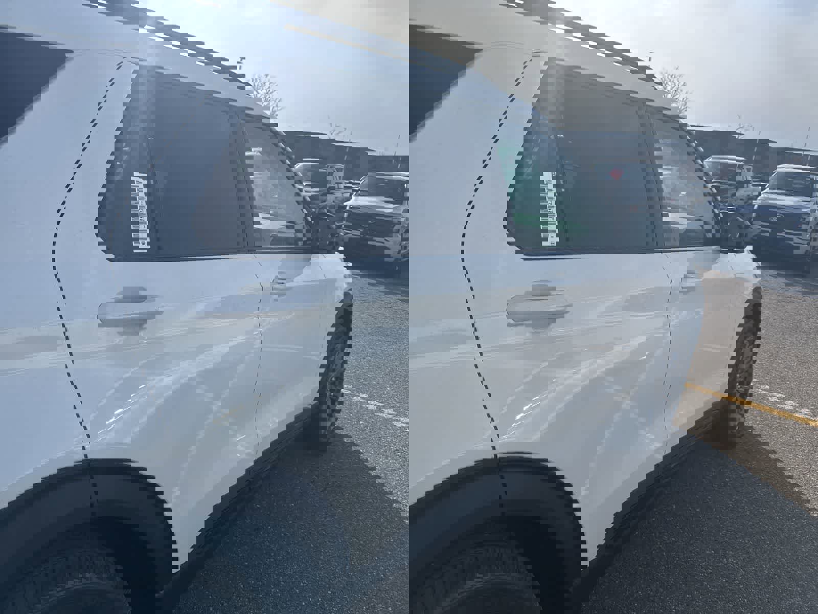 New 2026 Ford Explorer Active w/ Active Comfort Package image 24