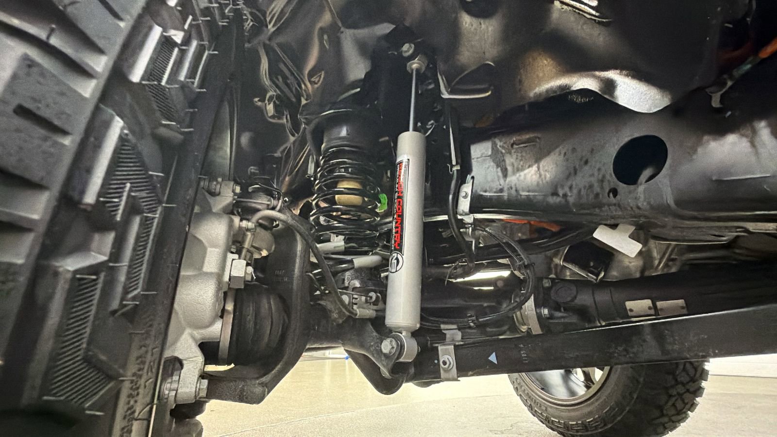 Used 2025 Jeep Wrangler Unlimited Sahara AWD/4WD image 16