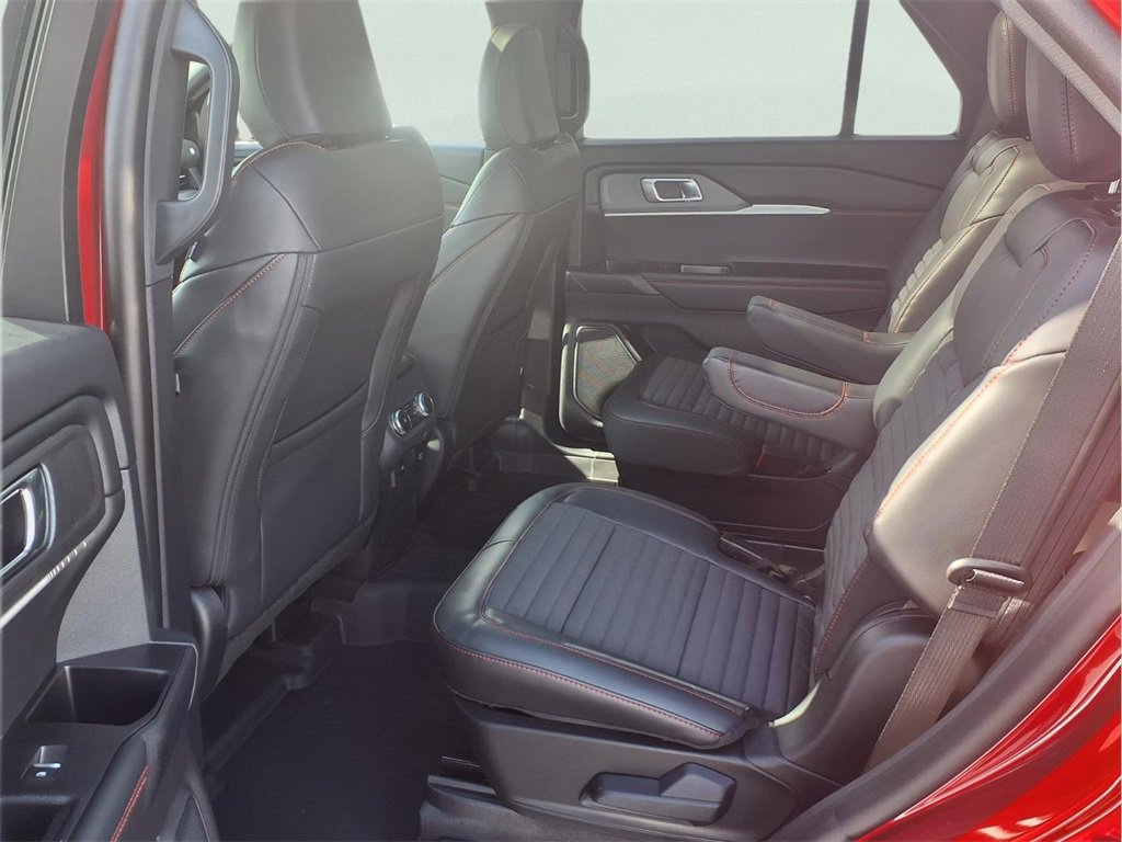 New 2026 Ford Explorer ST-Line image 22