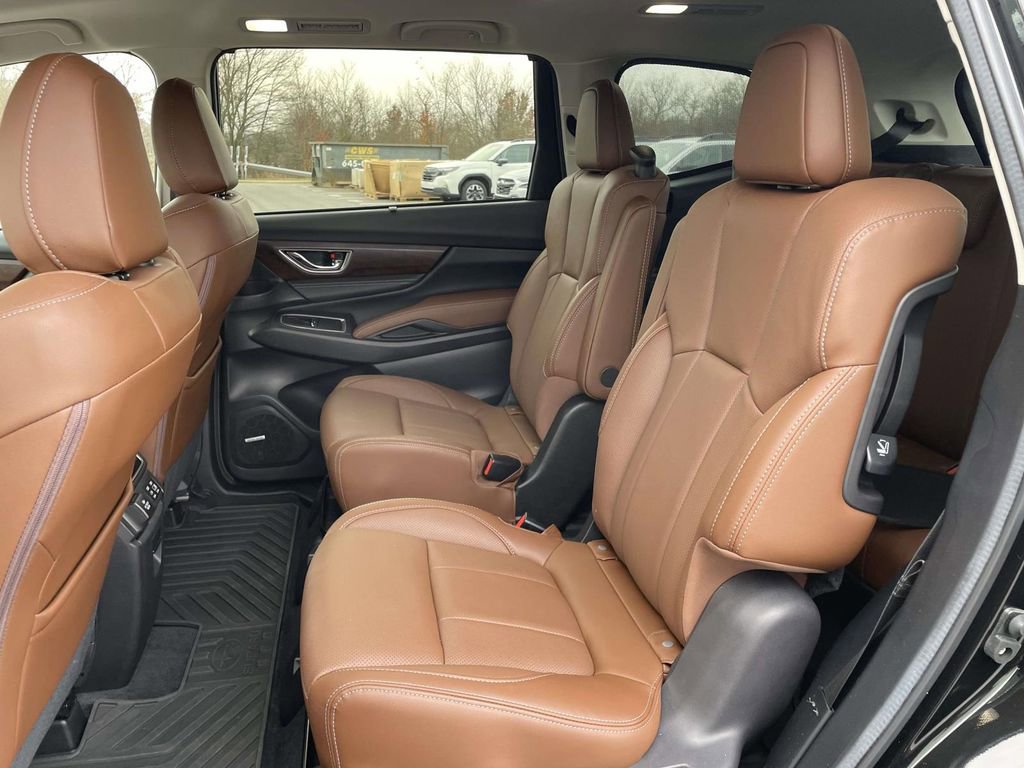 Used 2025 Subaru Ascent Touring w/ Popular Package #2 image 4
