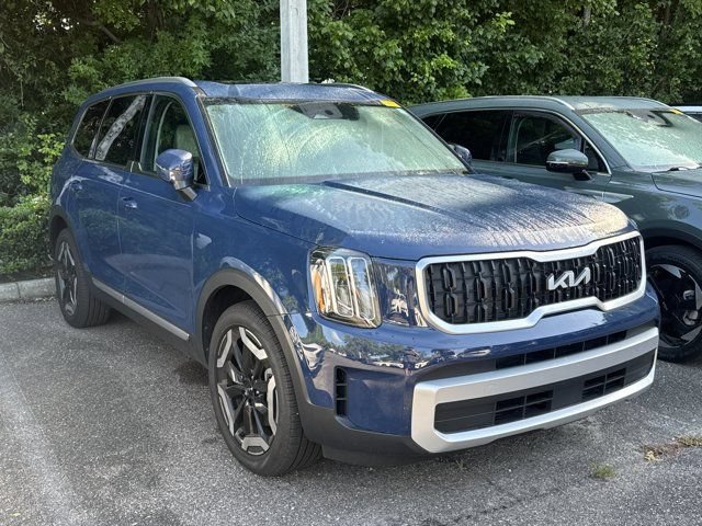 Used 2025 Kia Telluride EX FWD image 8