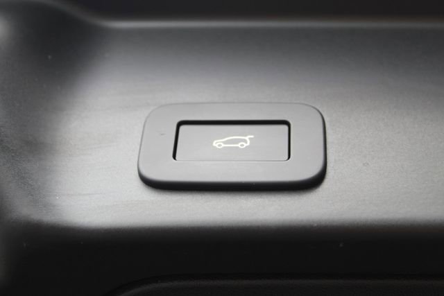 Used 2025 Land Rover Range Rover Evoque S image 26