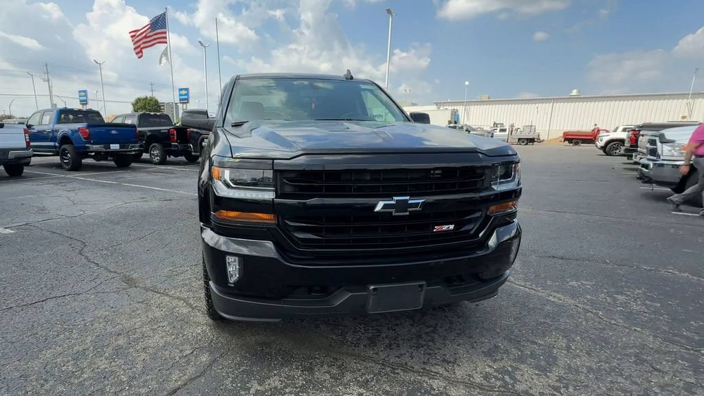 Used 2019 Chevrolet Silverado 1500 LT w/ All Star Edition AWD/4WD image 3