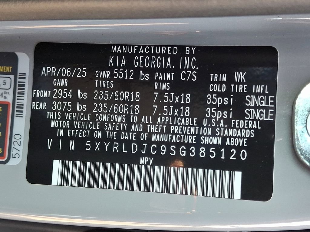 Certified 2025 Kia Sorento S image 28