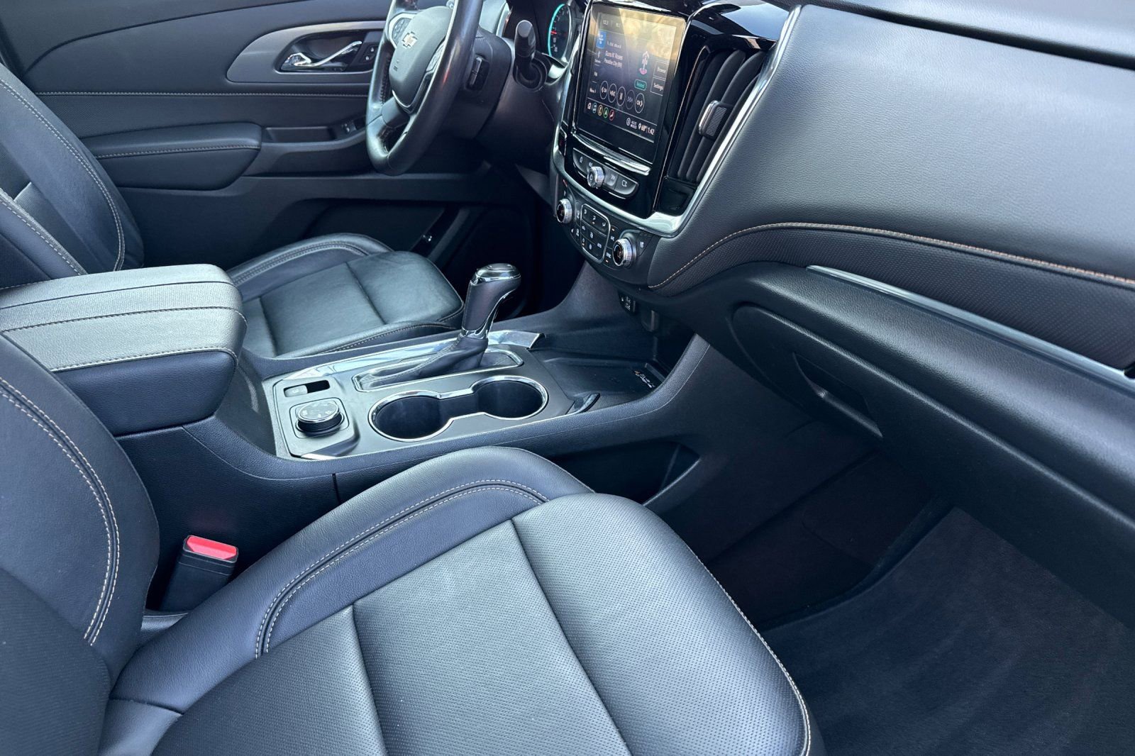 Used 2020 Chevrolet Traverse Premier w/ Redline Edition image 18