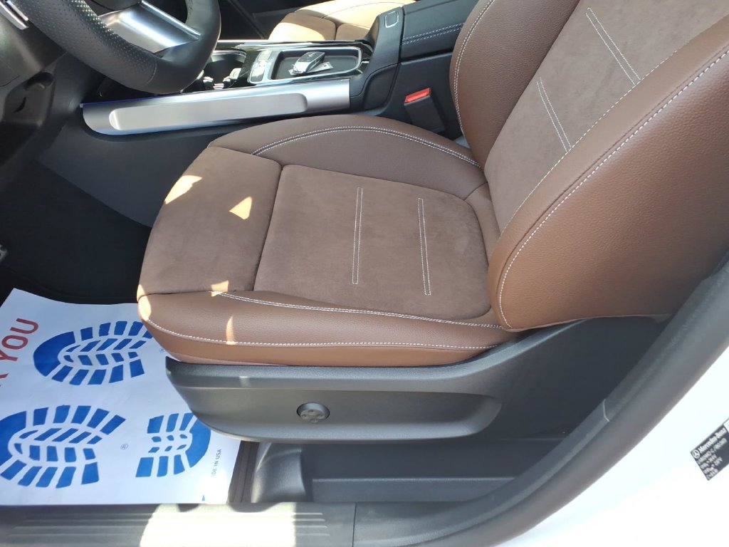 New 2026 Mercedes-Benz GLB 250 4MATIC image 15