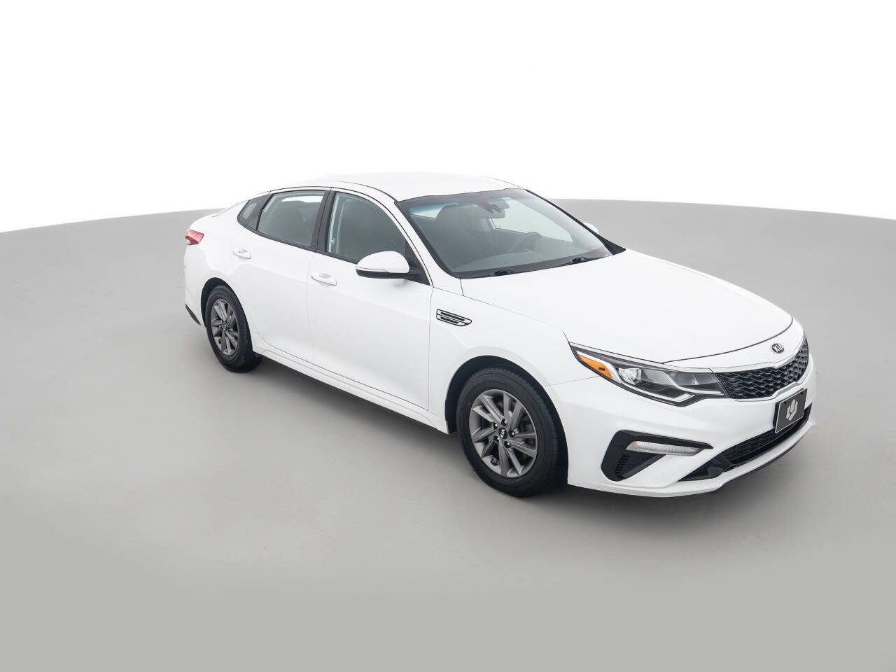 Used 2020 Kia Optima LX image 3