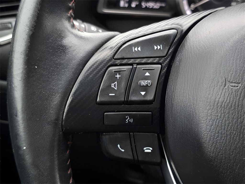Used 2016 MAZDA MAZDA3 i Grand Touring image 25