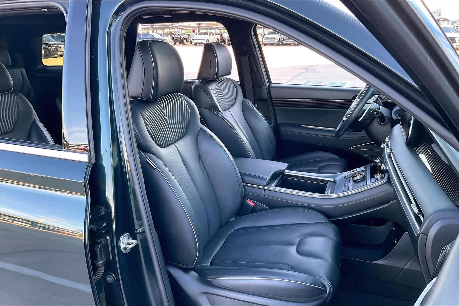 Used 2023 Hyundai Palisade Calligraphy w/ Cargo Package image 10