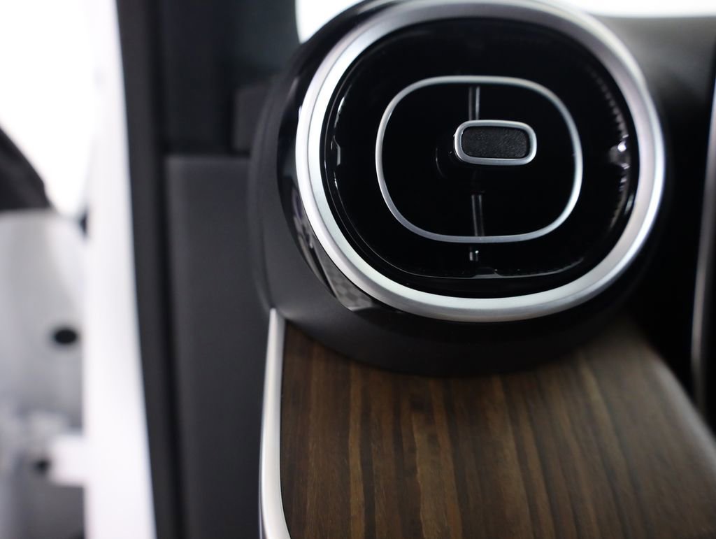 Used 2026 Mercedes-Benz GLC 300 4MATIC image 12