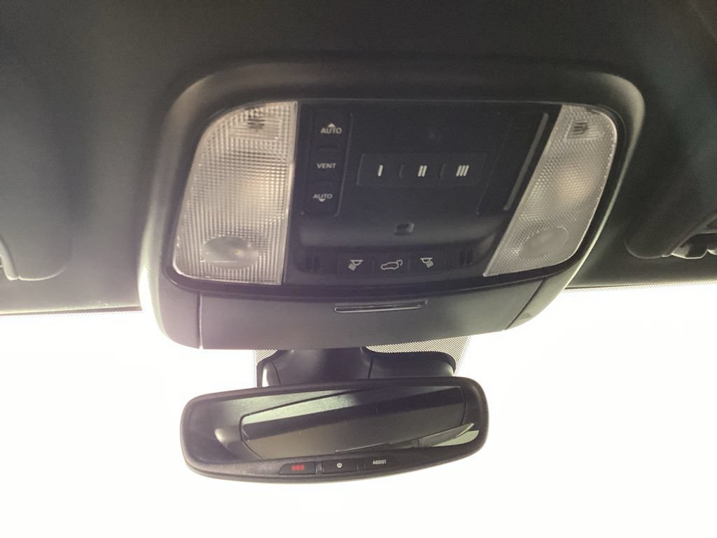 Used 2025 Dodge Durango R/T AWD/4WD image 17