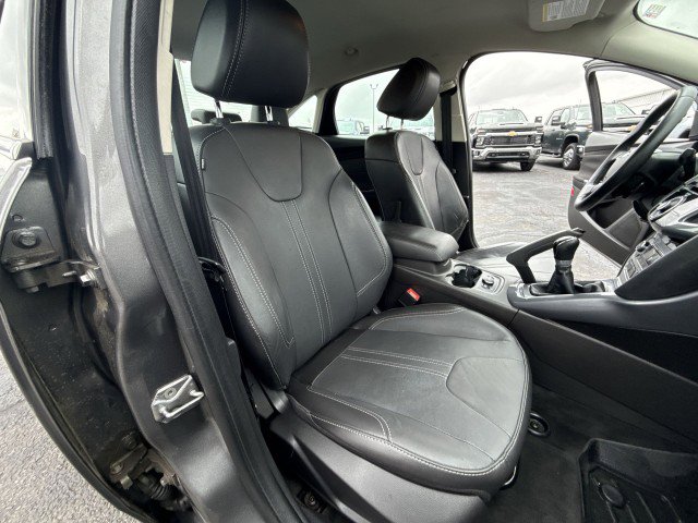 Used 2013 Ford Focus Titanium w/ Titanium Handling Pkg image 24