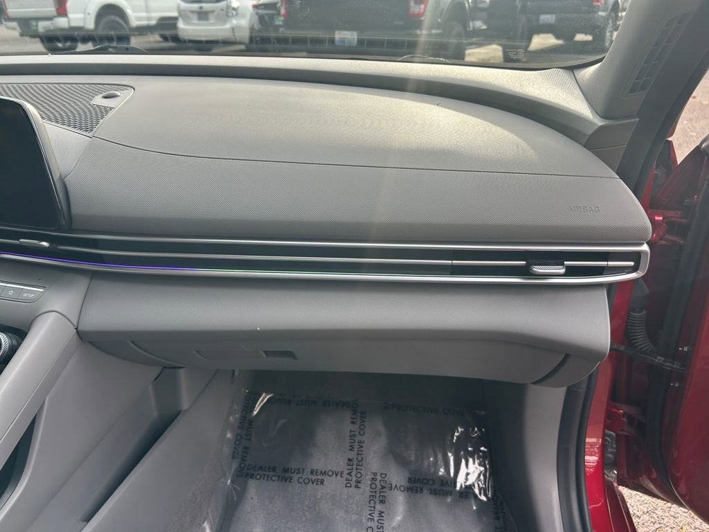 Used 2024 Hyundai Elantra SEL image 26