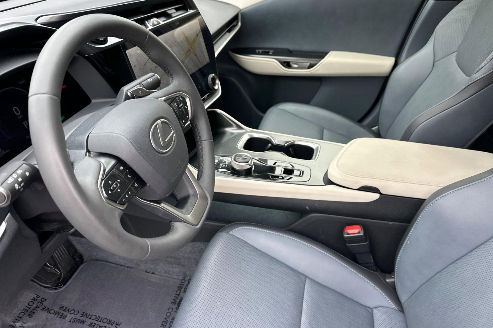 Certified 2025 Lexus RZ 300e w/ Accessory Package (2T) image 4