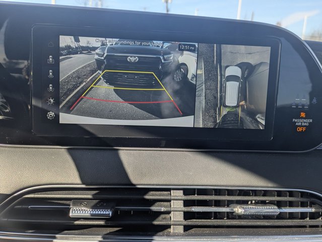 Used 2022 Hyundai Palisade Calligraphy w/ Winter Package image 12