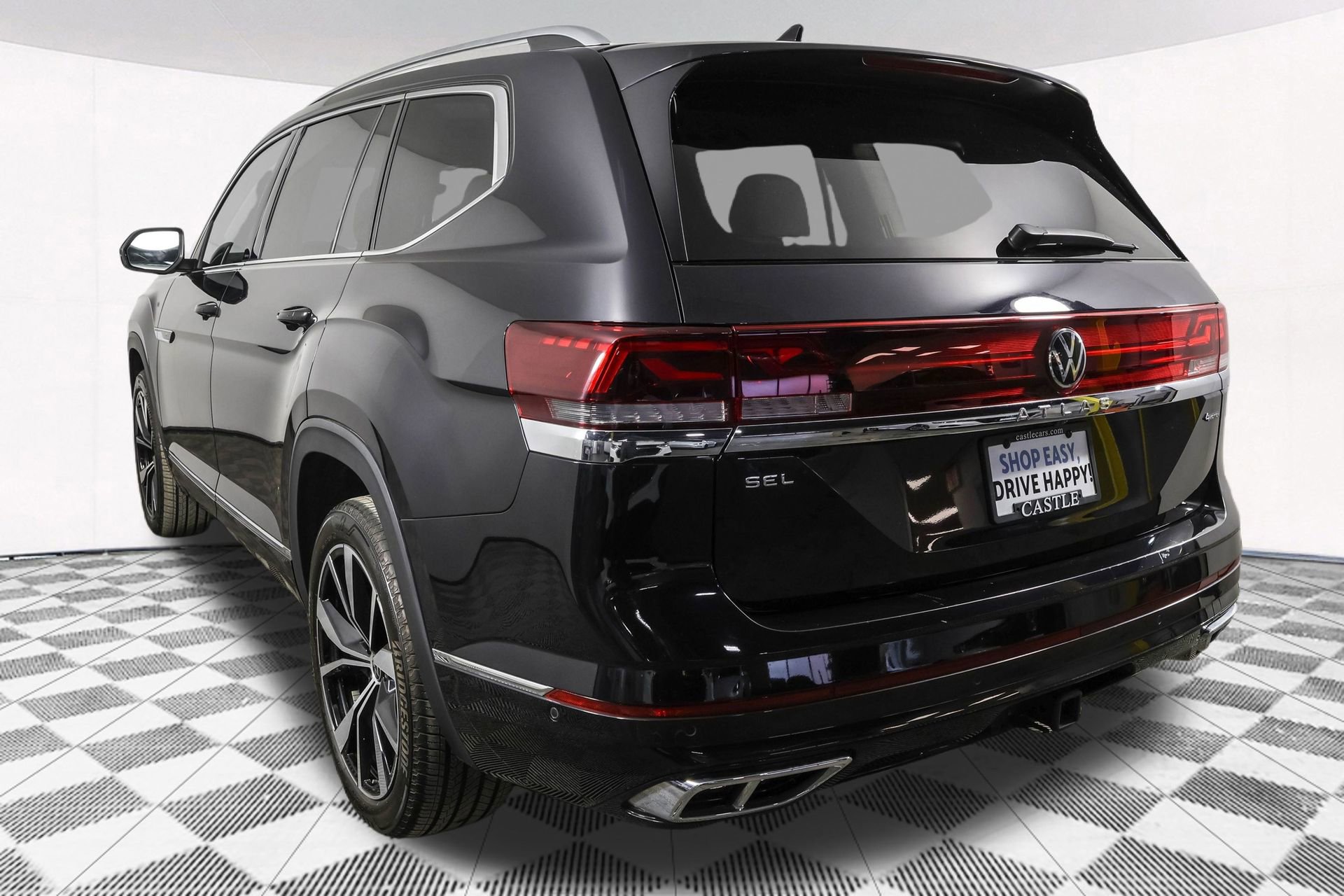 Used 2024 Volkswagen Atlas SEL Premium R-Line image 22