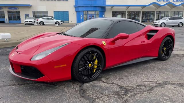 Used 2018 Ferrari 488 GTB RWD image 4