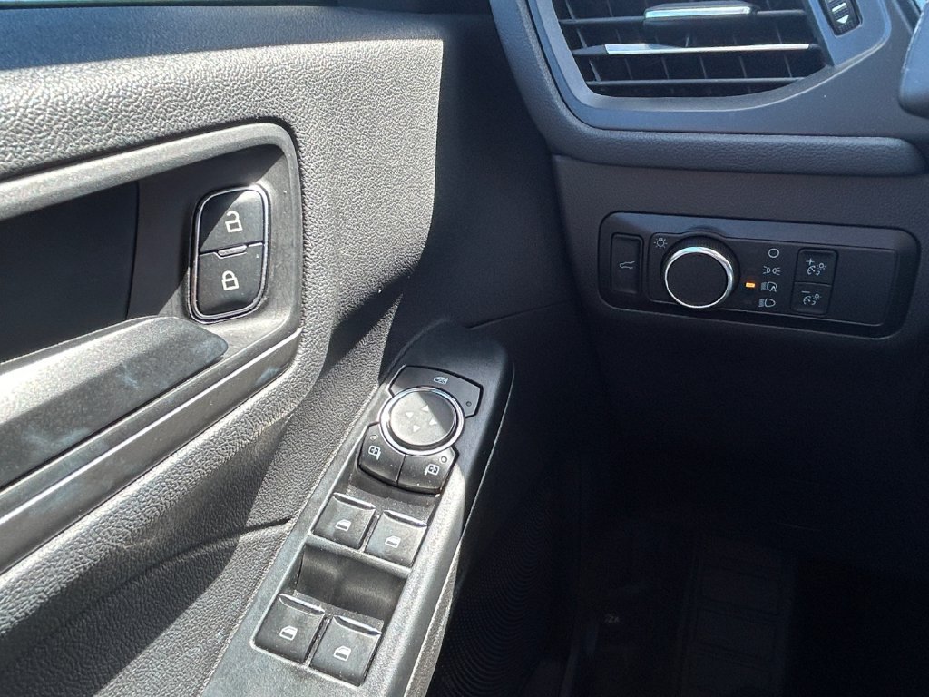 Certified 2024 Ford Escape Active AWD/4WD image 20
